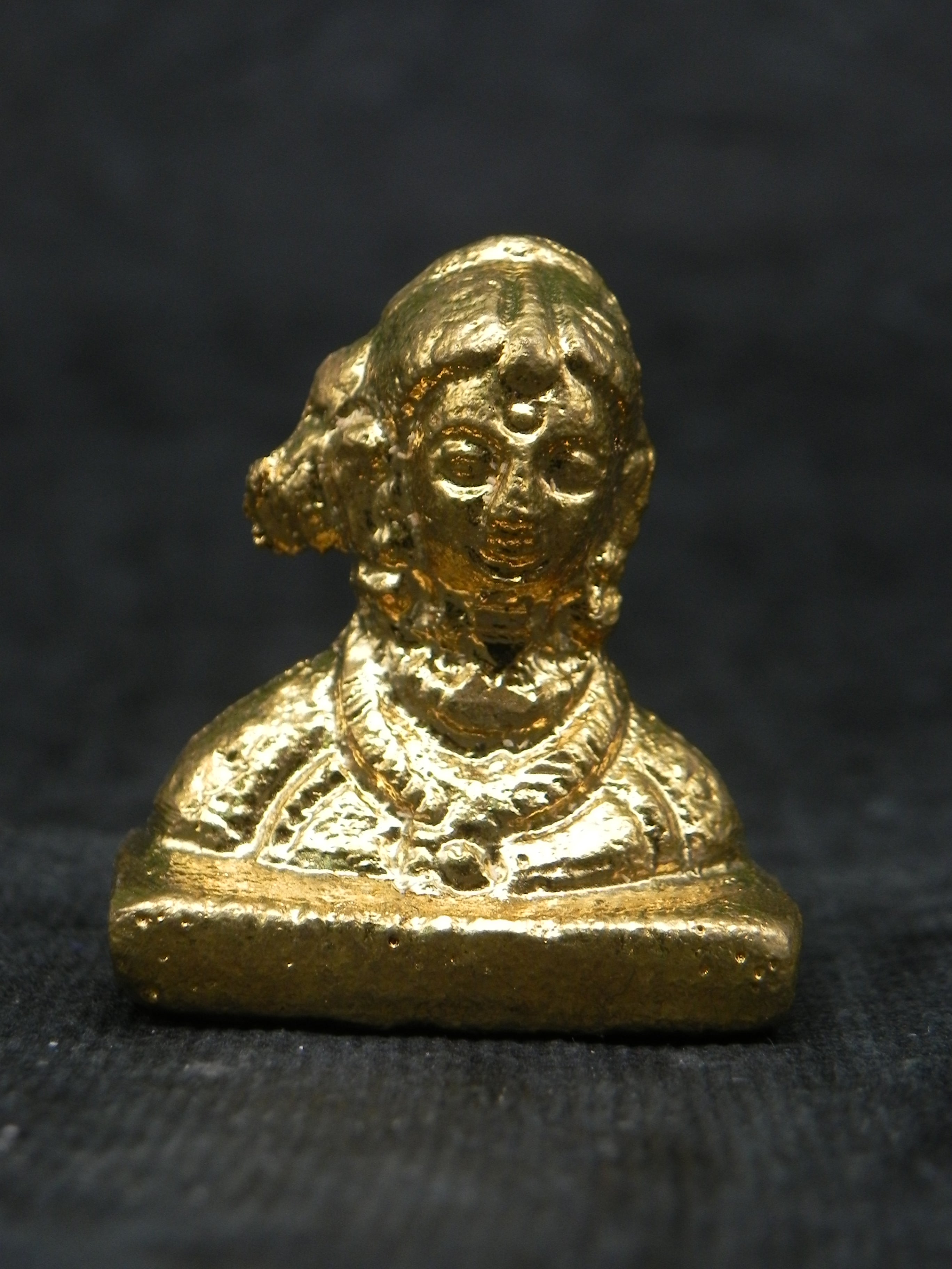 Gowri Idol